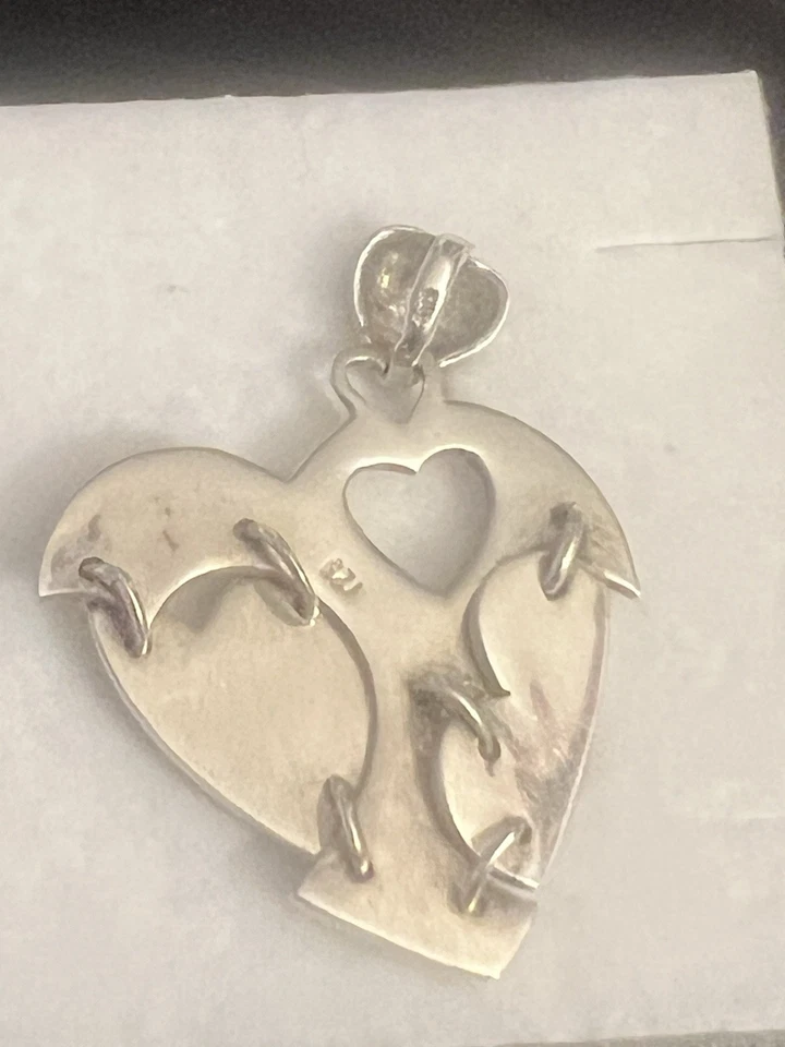 Silver Heart 4cm From Top Of Heart to. Bottom - Image 3 of 3