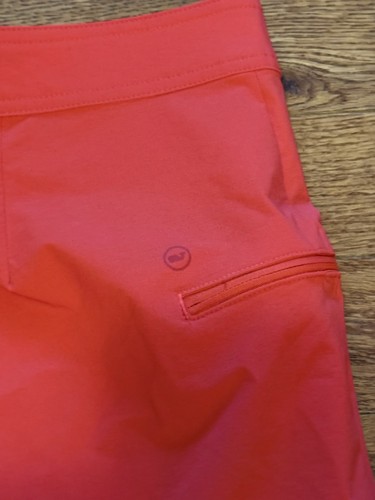 Vineyard Vines Performance Shorts Men’s Size 36 Red Orange Golf Spell Out 7” - Picture 2 of 7