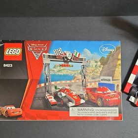 LEGO Cars 2 World Grand Prix Racing Rivalry 8423 136 pcs Lightning McQueen
