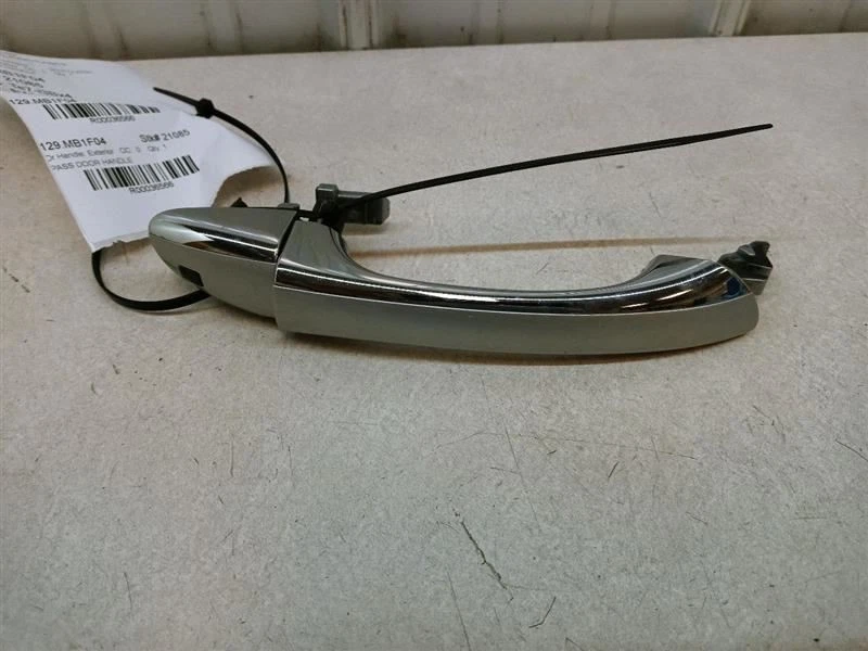 CLK500 2004 Door Handle Exterior 36566 - Image 2 of 4