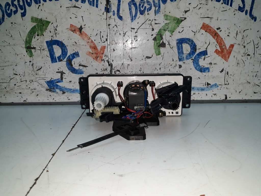 Photo 2/8