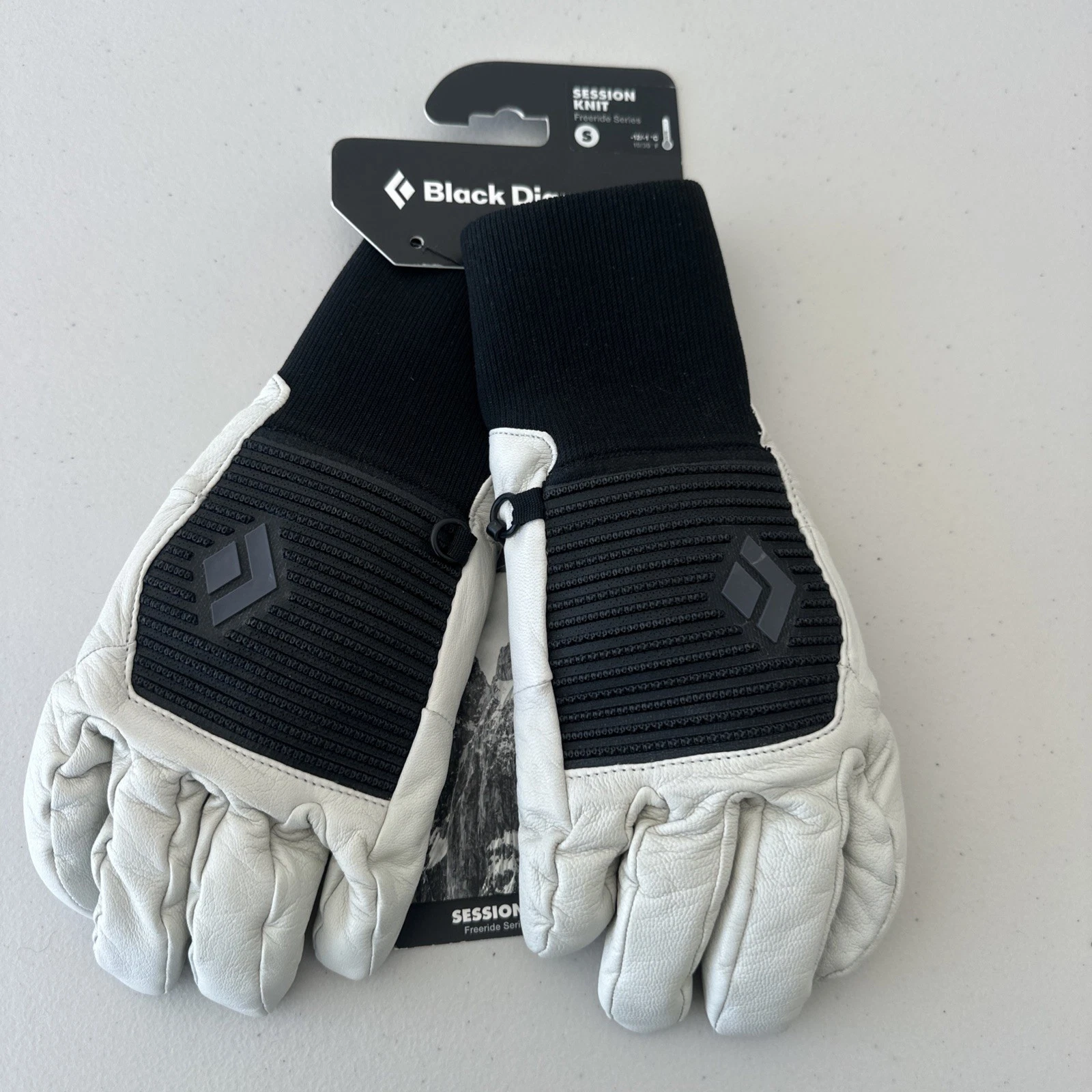 Black Diamond Session Knit Gloves 801923 Birch Black Leather Ski Snowboard Sz Sm
Opens in a new wind