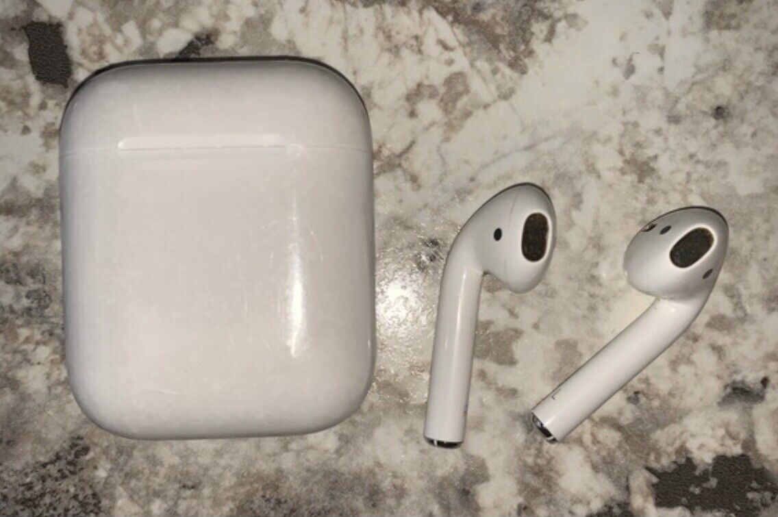 Apple AirPods 1st Generation Headset with Charging Case - White - Used 888462858519 eBay