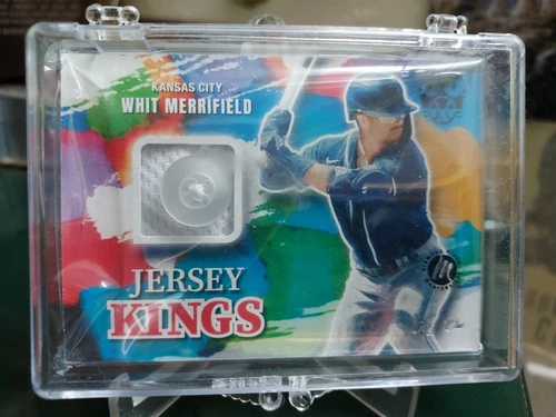 2022 Panini Diamond Kings Whit Merrifield Kansas City Royals SP Button Relic#1/1