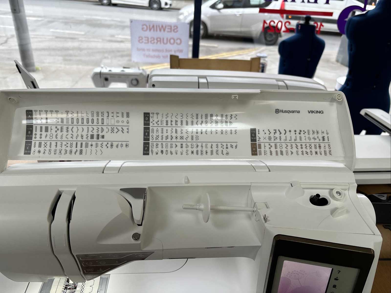 Husqvarna Viking Topaz 50 Sewing and Embroidery Machine eBay