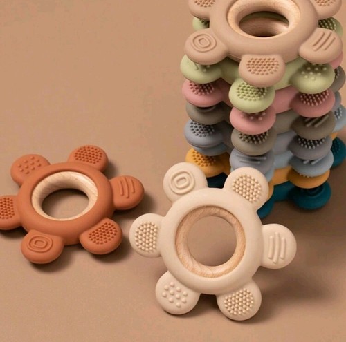 teething ring - Picture 2 of 2