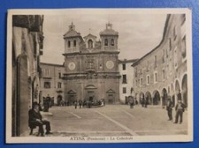1933 Atina (Frosinone) - cattedrale e piazza - costumi popolari
