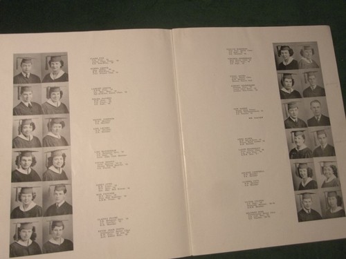 1944 "BELL ECHOES" High School Yearbook - Holly, Michigan WWII Issue ~ #1008 - 第 8/10 張圖片