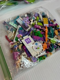 Lot LEGO Friends Sets Heartlake Surf Shop 41315 41392 41396 Nature Glamping