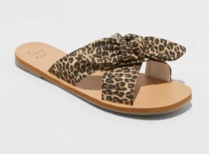 leopard slides with bow