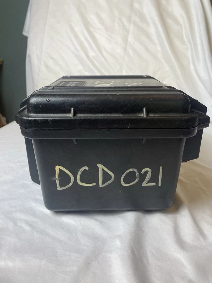 Estuche rígido pequeño Pelican 1300 - impermeable / a prueba de aplastamiento / a prueba de polvo Foto 4 de 4