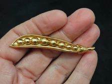 Vintage GOLD PLATED Monet Pea Pod Brooch