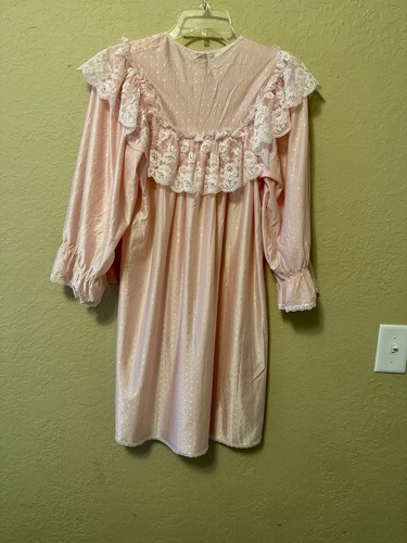 Vintage Nylon Gilead Nightgown Small Pink Floral Lace USA - Picture 3 of 11