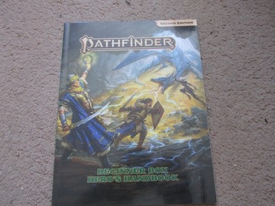 PATHFINDER 2E HEROS HANDBUCH AUS ANFÄNGERBOX PAIZO DUNGEONS DRAGONS SEHR GUTER ZUSTAND