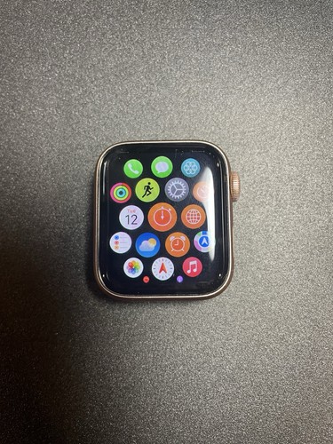 Apple Watch Series 5 40mm Rose Gold Aluminum Case, GPS + LTE Unlocked - Picture 4 of 11