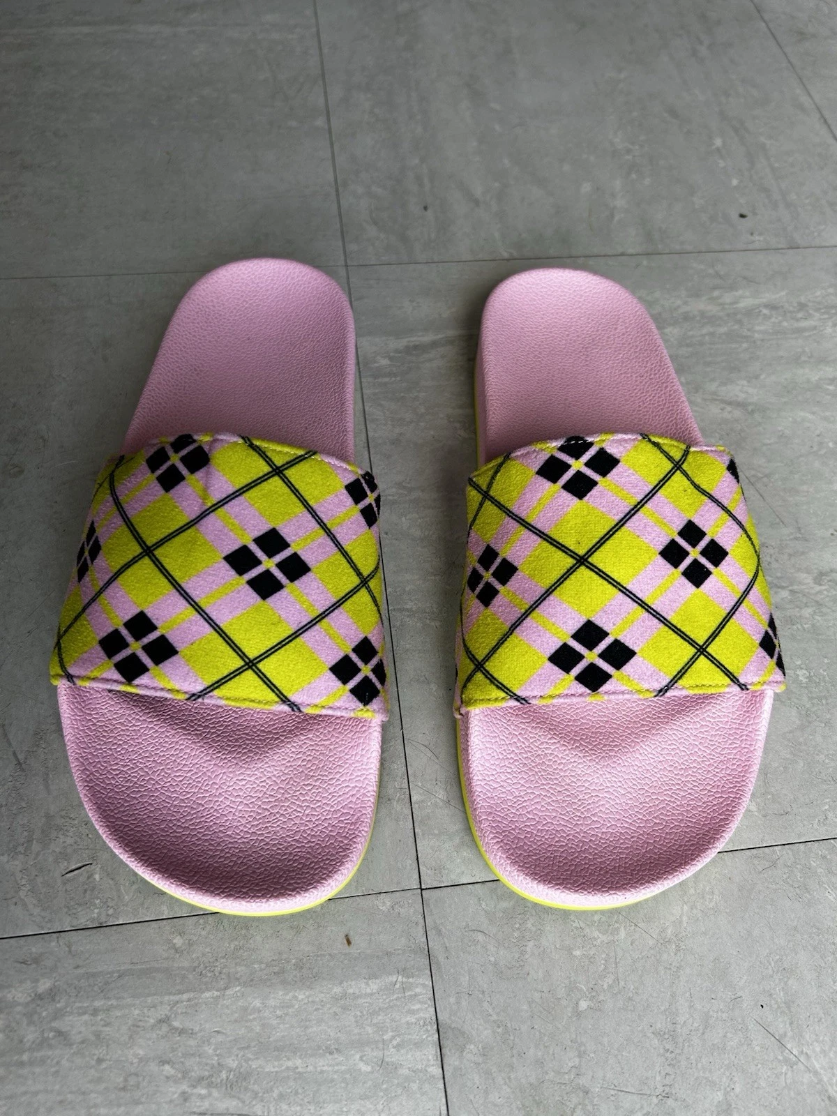 Sandali donna Adidas Originals Adilette rosa con stampa a quadri sliders taglia UK 9