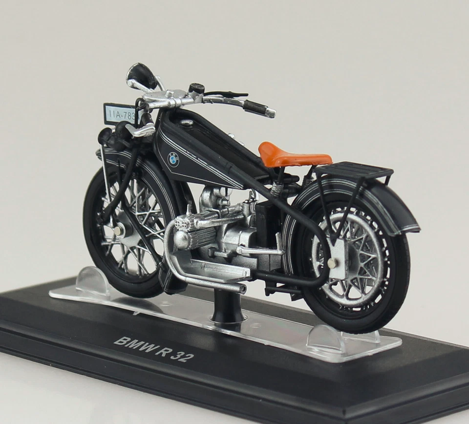 BMW R32 hell 1:24 Motorrad- Modell - Bild 2 von 3