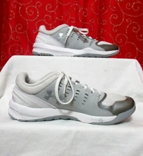 UNDER ARMOUR CHARGED STUNNER SZ 6.5 WHITE/GRAY RUNNING/TRAINER SHOE 1266379-100