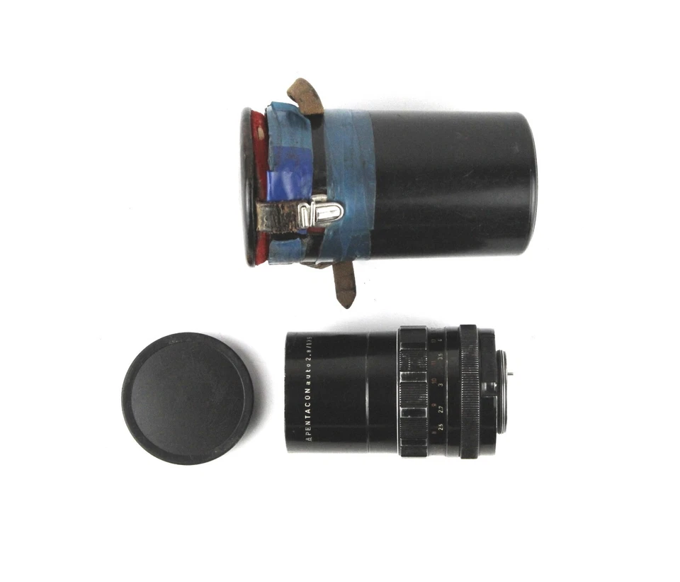 PENTACON auto lens  2.8 / 135 Mount M42  Germany - Image 2 of 4