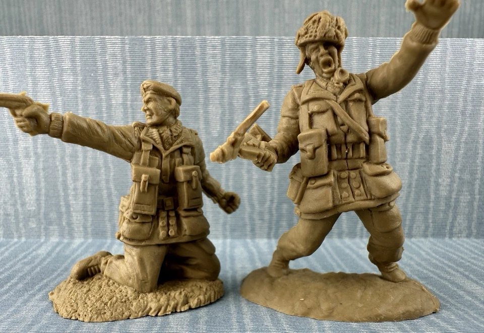 Conte Collectibles - Paratroopers 8 Poses 54mm Toy Soldiers - Image 4 of 4