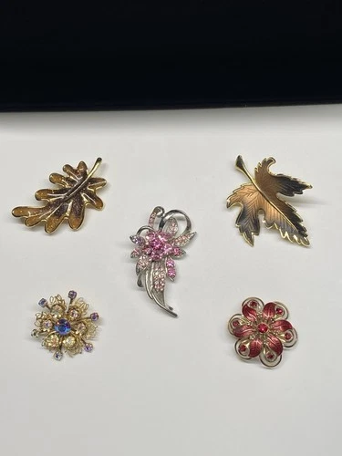 Vintage Costume Jewelry Brooch Lot Of 10 Rhinestone Floral Leaf Pearl