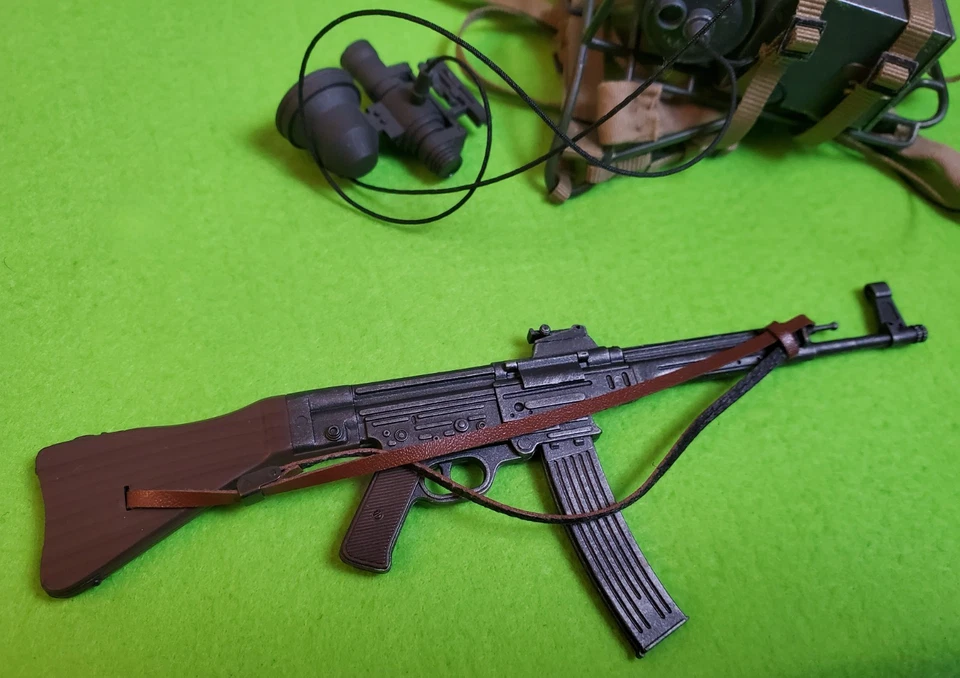 Escala 1/6 WWII Dragon MP44 rifle de assalto arma visão noturna vampiro PRECISA DE MODIFICAÇÃO - Imagem 3 de 4