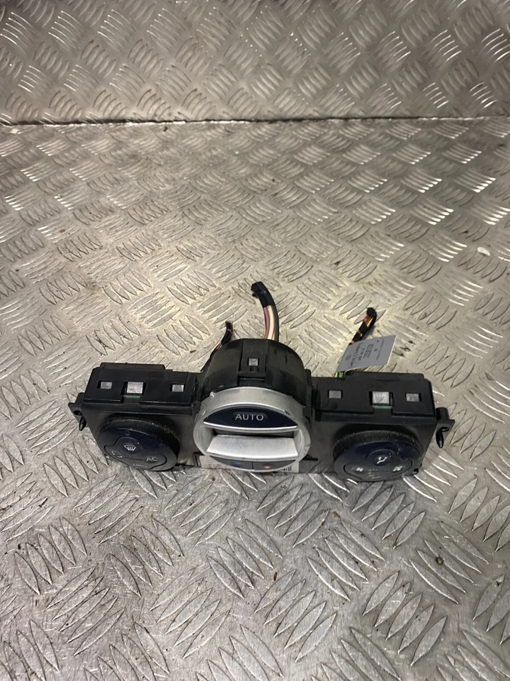 2007 RENAULT MEGANE CLIMATE CONTROL PANEL 69340061 #2 - image 2 of 4