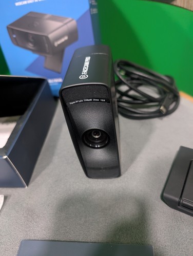 Elgato Facecam Pro, True 4K60 Ultra HD Webcam for Live Streaming, Gaming, Video - Photo 11/11
