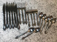 Stanley Roberts AUBERGE STAINLESS Forks Spoons Knives KOREA