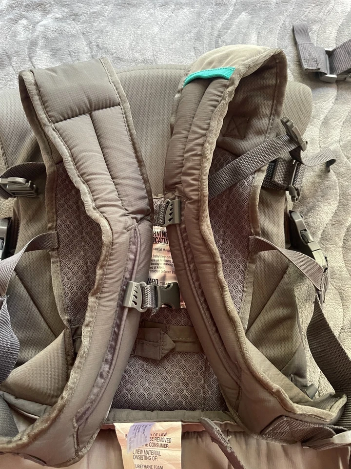 Mochila portaequipajes Infantino para bebé de 8-40 libras Foto 4 de 4