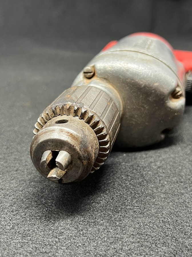 MILWAUKEE 3/8" 120V Electric Reversible DRILL with Chuck Key