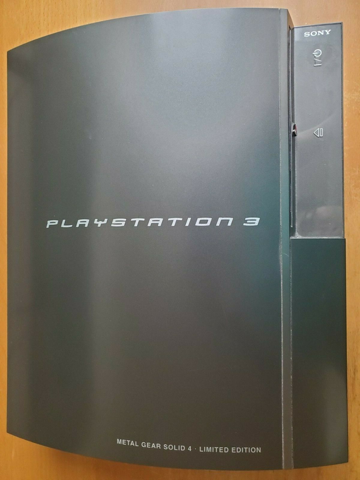 Playstation 3. Metal Gear Solid 4. Limited Edition. V.G. 