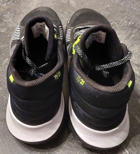 Nike Basketballschuhe Kyrie Fly Trap 5 Größe 44 EU - Bild 3 von 8