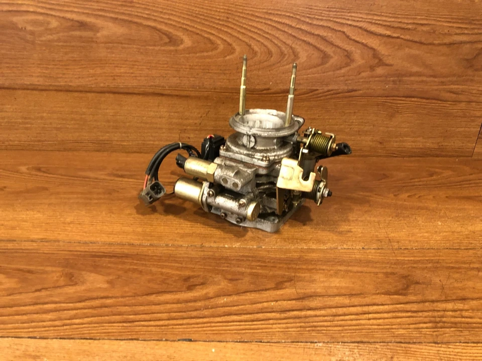 Camioneta pickup Nissan D21 1991-1994 carrocería rígida 2,4 L carrocería del acelerador conjunto TPS fabricante de equipos originales Foto 3 de 4