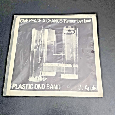 JOHN LENNON PLASTIC ONO BAND Give Peace a Chance- Sealed 45 RPM