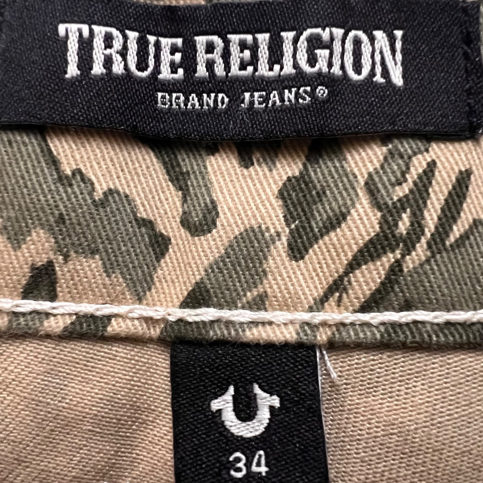 True Religion Men's Camo Cargo Short Size 34 MSRP $ 119.00 thumbnail 4