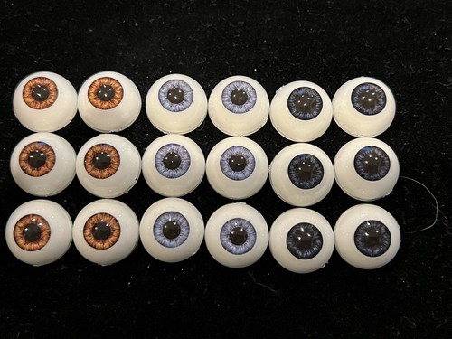 9 Paar runde flache Puppenaugen aus Acryl 18 mm für Puppenherstellung - blau grau braun - Bild 1 von 2