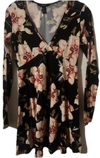 Women’s Medium Forever 21 Floral Long-Sleeve Short Dress