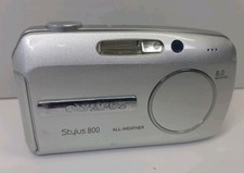 Olympus Stylus 800 8MP Digital Point  Shoot Camera w Battery Tested