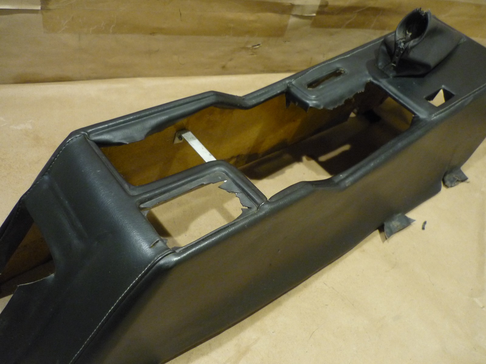 Ferrari 308 Center Console / Tunnel Assy GTS USA - P/N 60366200