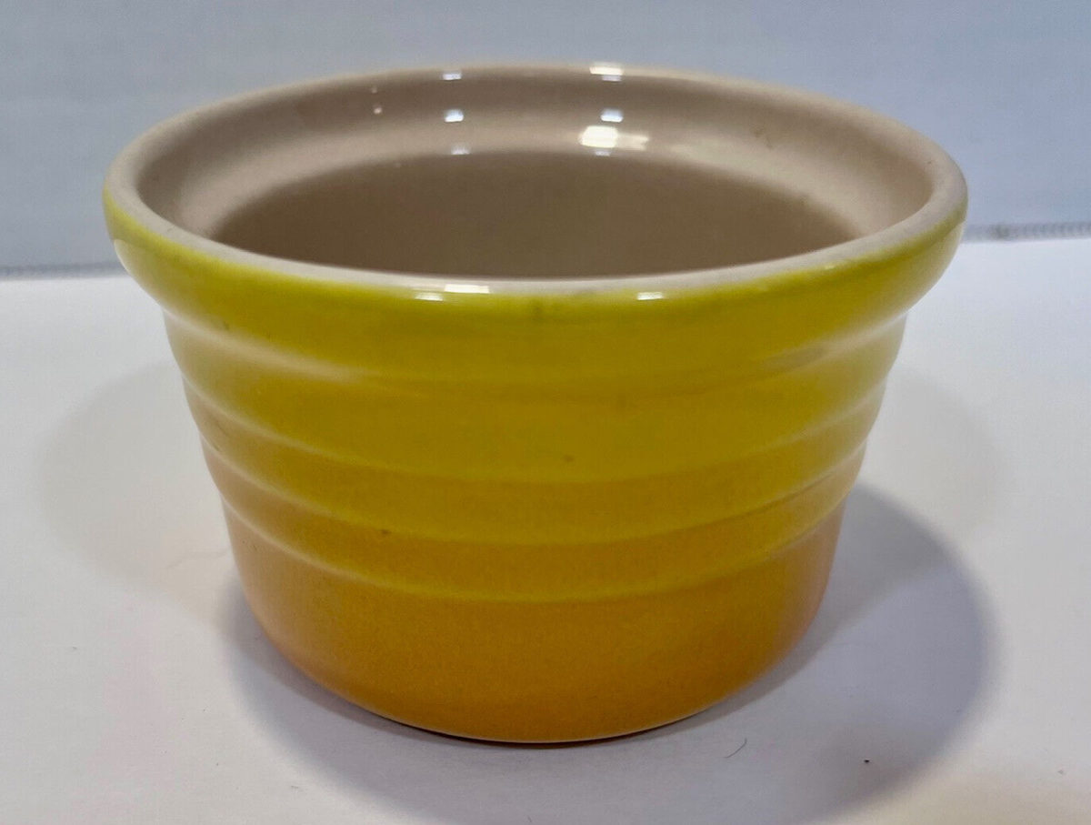 Le Creuset Ribbed Ramekin Custard Cup Yellow Ombre Oz Stoneware  Stackable
