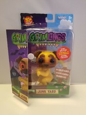 Fingerlings Grimlings Junk Yard Interactive Toy Lights Up Head Spins Shows Teeth
