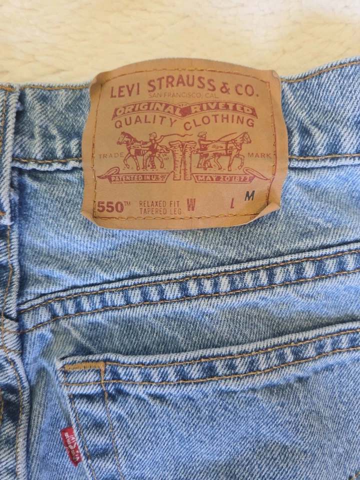 Vintage Levis 550 Relaxed Fit Tapered Leg Jeans Medium Wash Made in USA 9 Med - Image 4 of 4