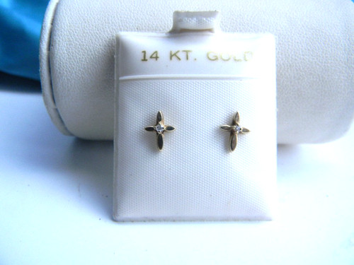 14K Gold Diamond Cross Stud Earrings 8mm