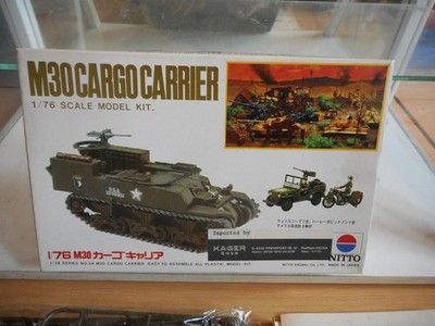 Modellbausatz Nitto M30 Cargo Carrier auf 1:76 in Box