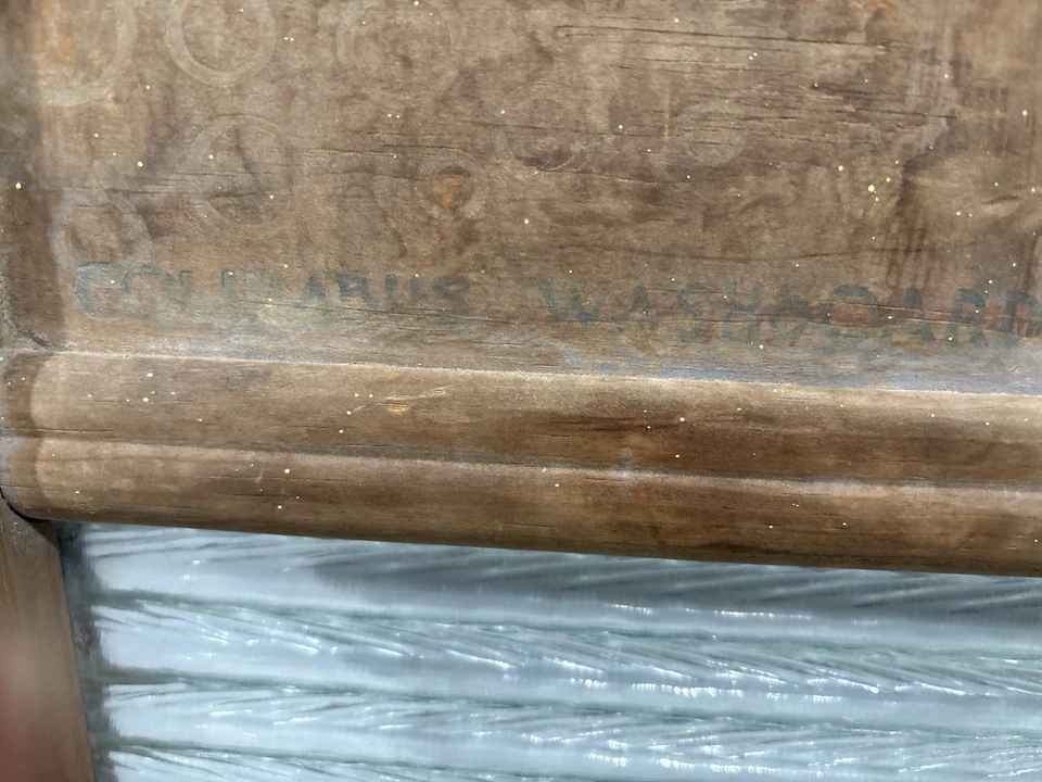 De colección Columbus Washboard Co. Ohio Pequeño Tamaño Familiar Vidrio Pesado No. 2282 Foto 4 de 4