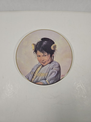 Royal Grafton Fine Bone China Collector Plate Mai Lai By Gregory  Perillo #1332