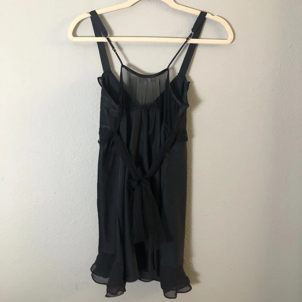 Lencería Flora Nikrooz Babydoll Chemise Slip Pequeña Negra Roja Gasa Volantes Rosa Foto 4 de 4