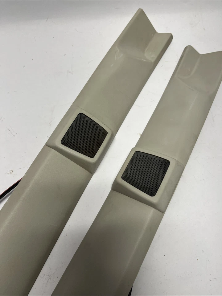 Land Rover Discovery 1995-1998 1 izquierda derecha derecha un pilar con altavoces Foto 4 de 4