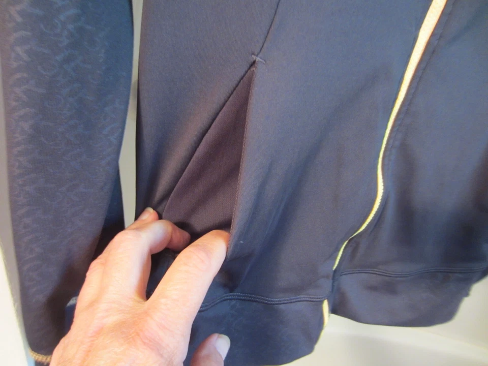 NWOT women's long sleeve active wear top Kenneth Cole Reaction Size M black - Image 3 of 4